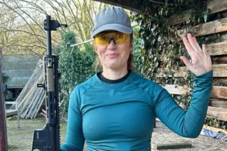 Janina White, wanita yang sempat jadi kekasih komandan NATO asal Spanyol. Namun, hubungan mereka bubar setelah dia dicurigai sebagai mata-mata Rusia. Foto/The Telegraph