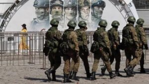 Kemlu Verifikasi 8 WNI Diduga Jadi Tentara Bayaran Rusia di Ukraina