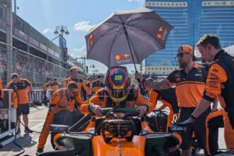 Cetak Rekor! McLaren Racing Jadi Tim Pertama yang Tembus Pendapatan Rp15,2 Trilyun