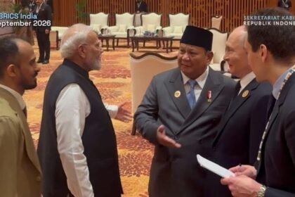 Presiden Prabowo Subianto berbincang hangat dengan sejumlah pemimpin dunia di sela-sela Konferensi Tingkat Tinggi (KTT) BRICS ke-18 di Bharat Mandapam, New Delhi, Republik India pada Sabtu, 12 September 2026. Foto: BPMI Setpres/Unggahan Akun Media Sosial @sekretariat.kabinet