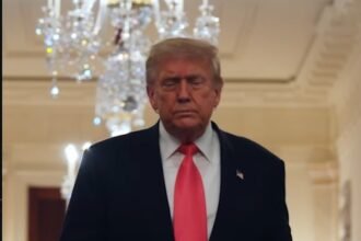 Trump Buka Dua Opsi untuk Iran: Damai atau Lenyapkan Republik Islam Iran