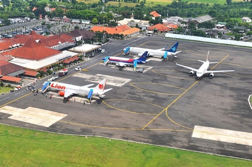 Abu Vulkanik Anak Krakatau Meluas, AirNav Perpanjang Penutupan Tiga Bandara
