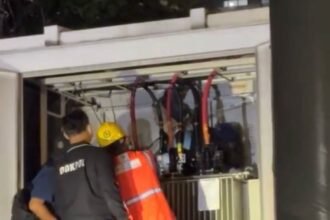 Ada Gergaji di TKP, Jasad Pria Ditemukan dalam Gardu Listrik LRT Pancoran (Foto: Garuda TV / Rizki Raffi)