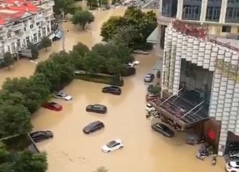 Fujian Diterjang Banjir akibat Topan Saudel, 83.700 Warga Dievakuasi (Foto: X/@capital_prensa)