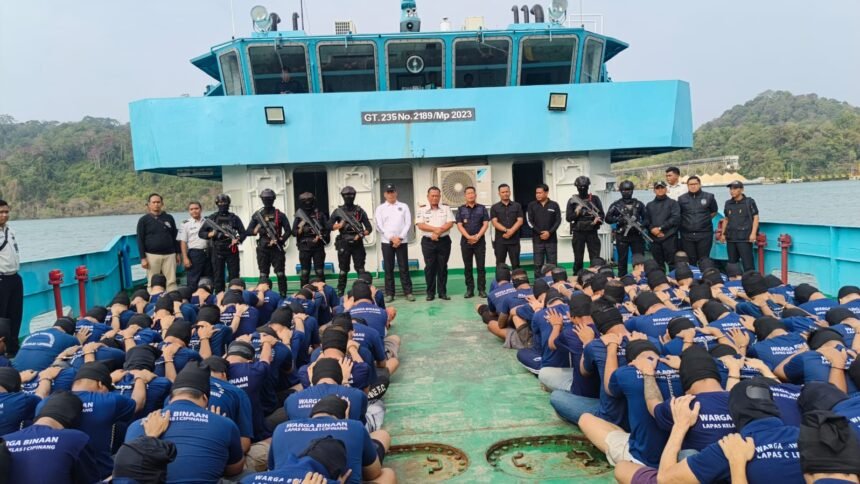 123 Warga Binaan Cipinang hingga Tangerang Dipindah ke 'Pulau Penjara' Nusakambangan