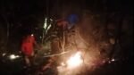 Gunung Asu Banyumas Terbakar, Tim Gabungan Berjibaku Padamkan Api (Foto: BPBD Kab. Banyumas)