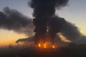 Moskow Dihujani 1.600 Drone, Rusia Ancam Balas Serangan ke Kyiv (Foto: X/@clashreport)