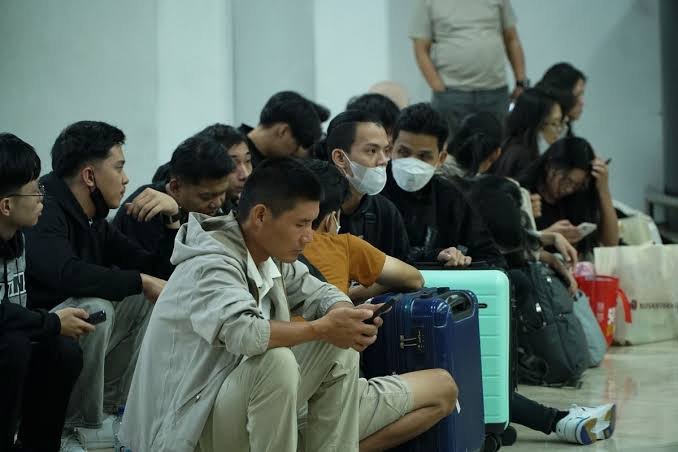 Abu Vulkanik Anak Krakatau Ganggu 33 Penerbangan di Soekarno-Hatta