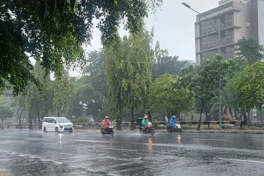 Prakiraan Cuaca Jakarta Hari Ini: Jaksel & Jaktim Berpotensi Hujan Sore