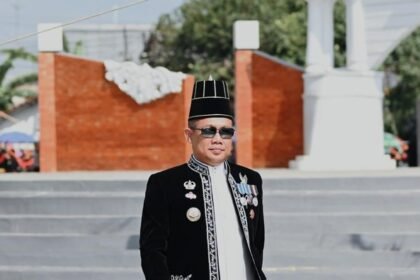 Terjaring OTT KPK, Segini Isi Garasi Mewah Eks Bupati Kebumen : Ada Pesawat Terbang