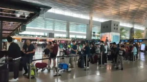Abu Anak Krakatau Capai Jakarta, Ruang Udara Soekarno-Hatta Ditutup Sementara