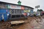 Dihantam Longsor Susulan dan Banjir Bandang, Akses Padang–Solok Lumpuh Total, 1 Orang Tewas