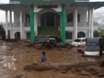 Diterjang Banjir Bandang Mencekam, Ribuan Warga Solok Terisolasi Tanpa Listrik dan Sinyal