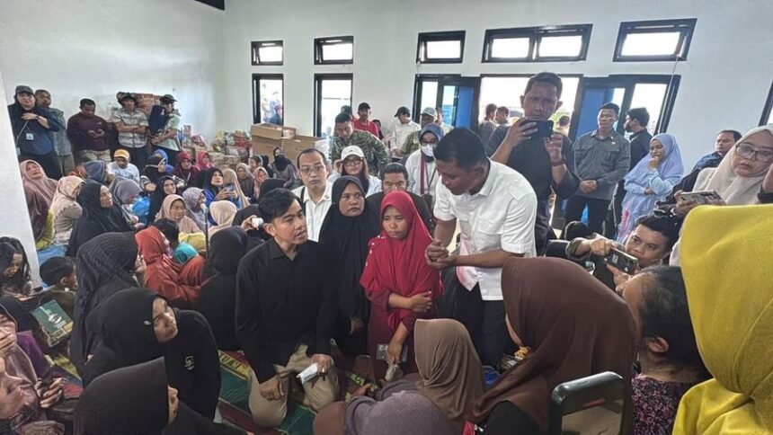 Kunjungi Solok, Wapres Gibran Instruksikan Restrukturisasi Utang Korban Banjir Bandang