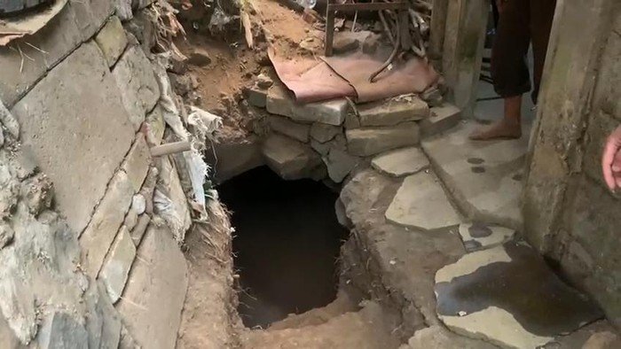 Geger Penemuan Gua Misterius di Samping Rumah Warga Pasuruan, Ada Jejak Bekas Sesaji