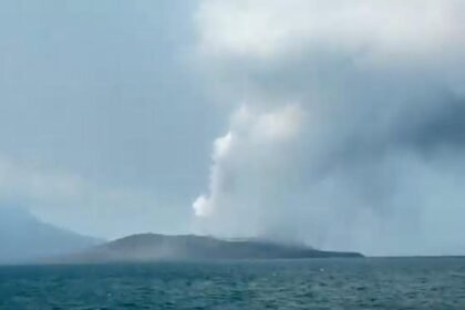 Bukan Tsunami, Penyebab Anomali Gelombang Tak Lazim di Gunung Anak Krakatau Masih Misteri