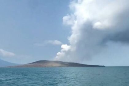 Geger 6 Gunung Api Erupsi Bersamaan Dikaitkan Rekayasa Teknologi, Pakar UGM Buka Suara