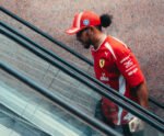Hamilton Kesal Ferrari Ubah Strategi di Menit Akhir Kualifikasi GP Azerbaijan, Terpaksa Start dari P6