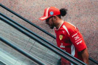 Hamilton Kesal Ferrari Ubah Strategi di Menit Akhir Kualifikasi GP Azerbaijan, Terpaksa Start dari P6