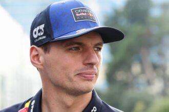 Ternyata ini Penyebab Bos McLaren Zak Brown Mati-matian Kejar Max Verstappen