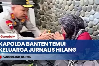 Tangis Haru Keluarga Menanti Keajaiban, Kapal Tim SAR Kembali Kosong Di Selat Sunda