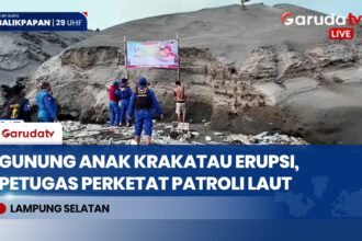 Cegah Bahaya Erupsi Anak Krakatau, Petugas Gabungan Sisir Perairan dan Bagi Masker