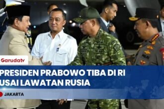 Tiba di Tanah Air Usai Lawatan ke Rusia, Presiden Prabowo Disambut Mensesneg hingga Kapolri