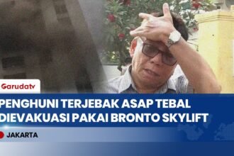 Kebakaran Apartemen Pavilion Tanah Abang: Petugas Kerahkan 3 Skylift Evakuasi Penghuni