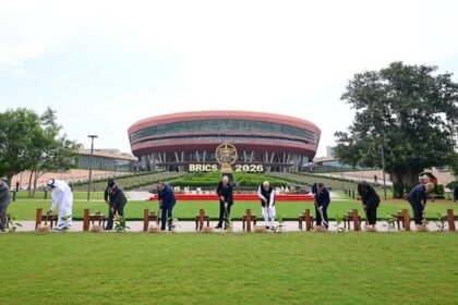 Momen Presiden Prabowo Tanam Pohon Banyan Bersama Putin dan Xi Jinping di KTT BRICS