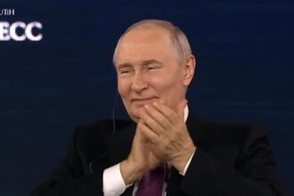 Presiden Prabowo Kutip Pepatah Rusia 'Odin v Pole Ne Voin', Putin Tersenyum dan Tepuk Tangan