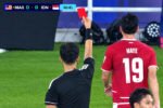 Timnas Indonesia bermain imbang 0-0 melawan Malaysia pada babak pertama FIFA ASEAN Cup 2026, dengan Thom Haye mendapat kartu merah setelah pemeriksaan VAR.