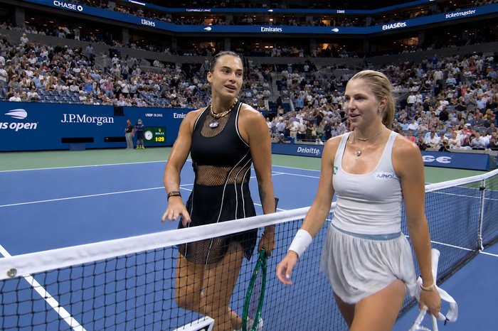 Aryna Sabalenka tampil dominan saat menghadapi Kamilla Rakhimova pada putaran ketiga US Open 2026 di Louis Armstrong Stadium.