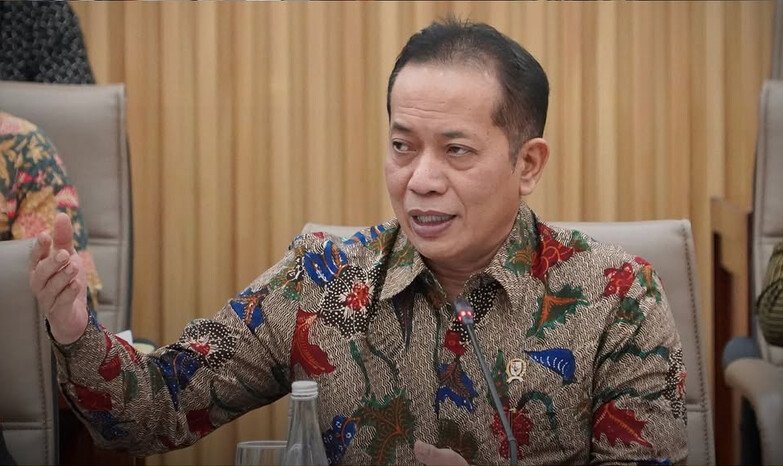 Menkop Ferry Juliantono menjelaskan penempatan manajer KDKMP lintas daerah untuk pemerataan SDM dan percepatan operasional koperasi.