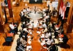 Presiden Prabowo Subianto memimpin rapat terbatas bersama sejumlah menteri di Hambalang, Bogor, membahas penyediaan hunian layak dan pembenahan lingkungan.