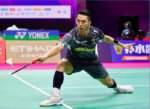 Jonatan Christie lolos ke 16 besar China Masters 2026 setelah mengalahkan Leong Jun Hao dua gim langsung dan selanjutnya menghadapi Jason Gunawan.