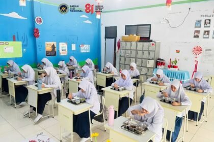 BGN memperketat ketentuan penggunaan susu dalam menu MBG dengan menetapkan jenis dan standar produk yang diperbolehkan.