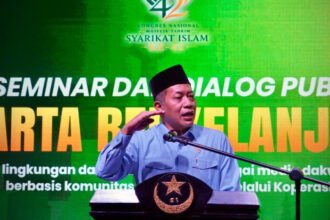 Menteri Koperasi Ferry Juliantono mengungkap rencana pembangunan pabrik minyak goreng yang produksinya akan dipasarkan melalui Kopdes Merah Putih.