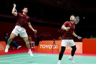 Leo/Daniel menang 21-6, 21-10 atas Nguyen Duy Hiep/Tran Duy Manh dan melaju ke semifinal Asian Games 2026.