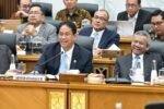 Menteri Keuangan Purbaya Yudhi Sadewa menyampaikan kondisi perekonomian Indonesia dalam rapat kerja bersama Komisi XI DPR.