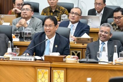 Menteri Keuangan Purbaya Yudhi Sadewa menyampaikan kondisi perekonomian Indonesia dalam rapat kerja bersama Komisi XI DPR.
