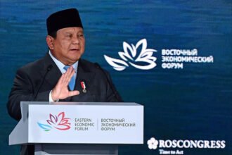 Presiden Prabowo Subianto menyampaikan pandangan mengenai peluang perdagangan Indonesia-Eurasia dalam Eastern Economic Forum ke-11 di Vladivostok, Rusia.