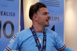 Jack Grealish kembali memperkuat Everton dengan status pinjaman dari Manchester City setelah musim sebelumnya terganggu cedera.