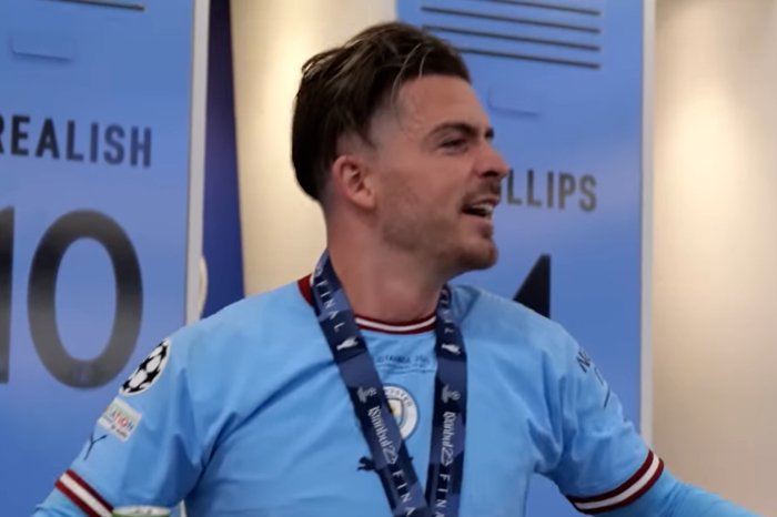 Jack Grealish kembali memperkuat Everton dengan status pinjaman dari Manchester City setelah musim sebelumnya terganggu cedera.