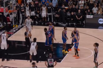New York Knicks mengingat comeback spektakuler atas San Antonio Spurs melalui unggahan angka '29' di media sosial.