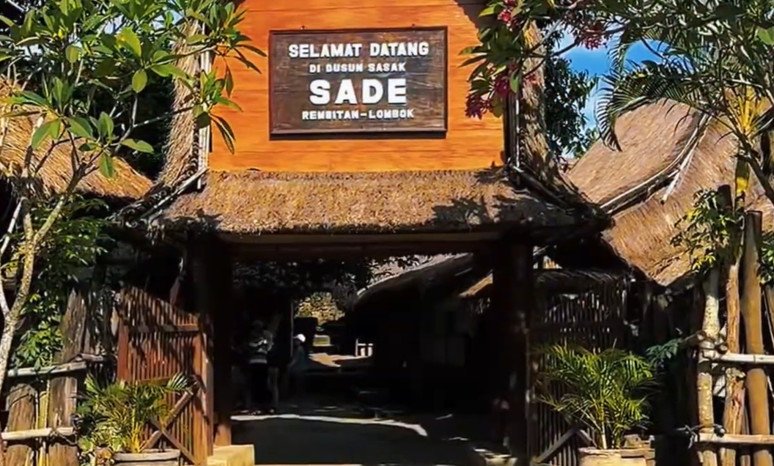 Usai Kebakaran, Desa Adat Sade Segera Direkonstruksi dengan Konsep Baru 3 Usai Kebakaran, Desa Adat Sade Segera Direkonstruksi dengan Konsep Baru
