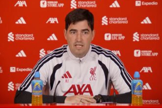 Victor Munoz dan Alexis Mac Allister diprediksi masuk starting XI Liverpool saat menghadapi Fulham di Premier League.