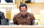 Mendagri Tito Karnavian saat mengikuti rapat bersama Komisi II DPR membahas pengelolaan aset daerah dan persoalan pertanahan di Jakarta.
