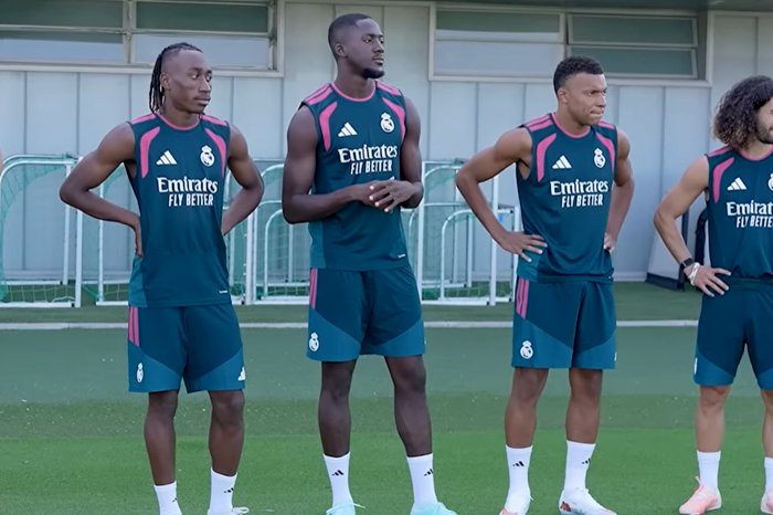 Yan Diomande menjadi perhatian setelah bergabung dengan Real Madrid dan mendapat pujian dari Kylian Mbappe.