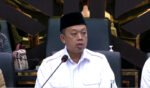 Menteri ATR/BPN Nusron Wahid mengikuti rapat Baleg DPR RI yang membahas keputusan tingkat pertama RUU Pengaturan Reforma Agraria di Senayan, Jakarta.