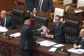 DPR RI mengesahkan UU Pengaturan Reforma Agraria setelah pembahasan bersama pemerintah yang mencakup 596 DIM dan berbagai masukan pemangku kepentingan.
